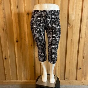 Apt. 9 Women’s Capri NWOT Size 16